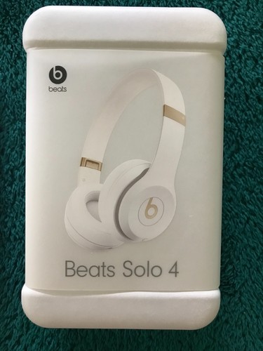 Beats solo true - true, wireless