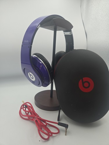 Monster beats dre - by,
